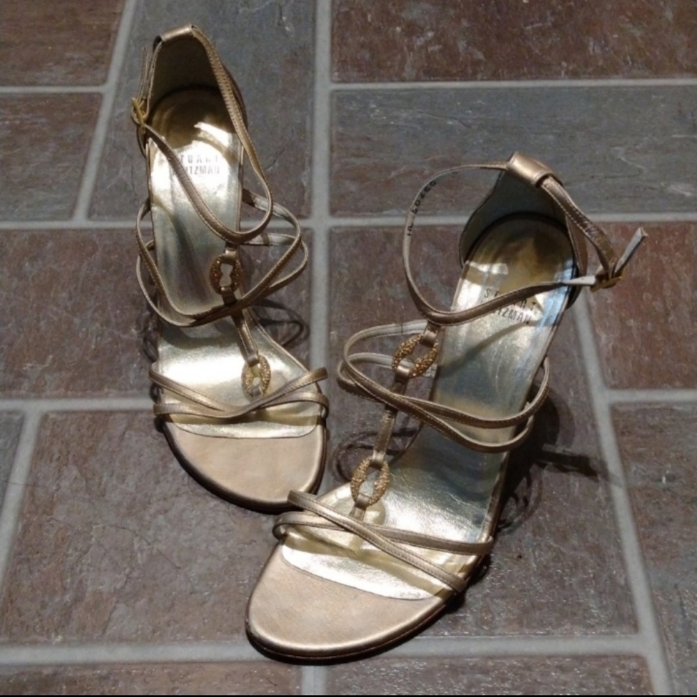 Stuart Weitzman champagne gold crystal embellishments ankle strapy sandal size 8